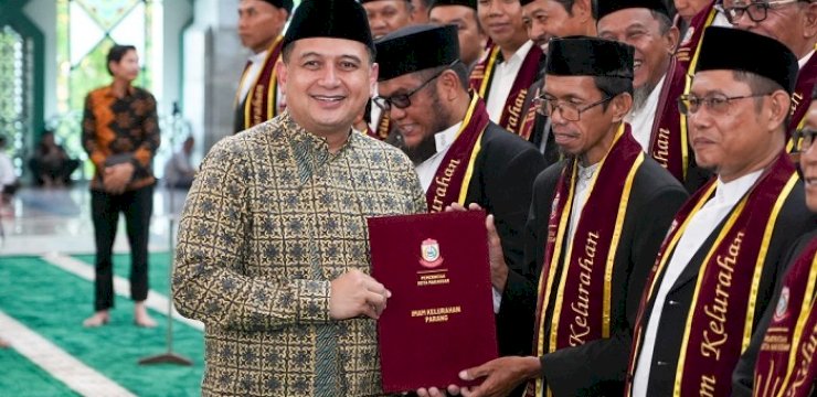 Munafri Lantik 153 Imam Kelurahan, Akan Dapat Insentif dan Perlindungan BPJS Ketenagakerjaan