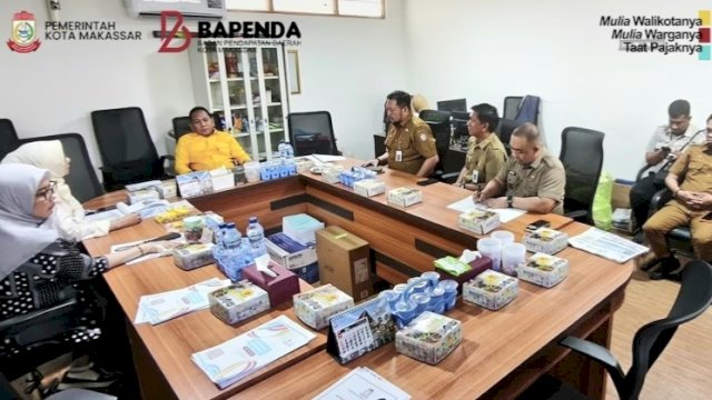 Rapat Monitoring Komisi B dan Bapenda Makassar.